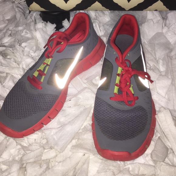 Nike Free Run 3 SZ 7Y = 8.5W