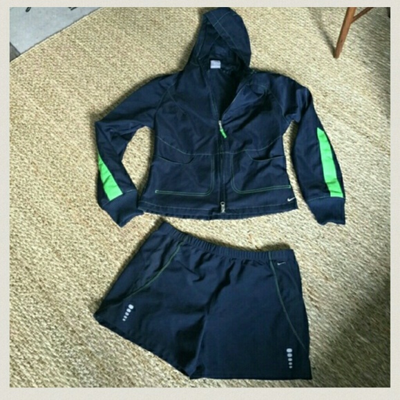 NIKE SET - Picture 3 of 4