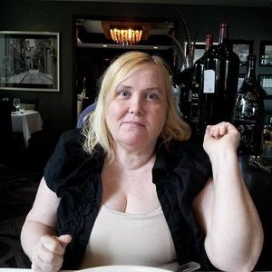 Meet your Posher, Joan