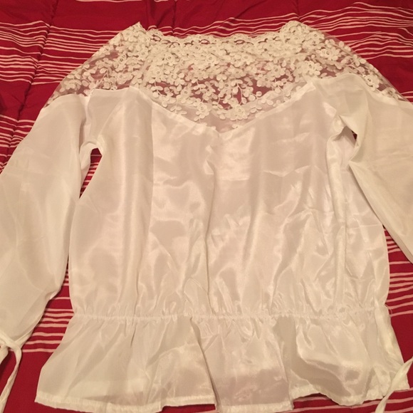 Long sleeve white top with lace detail
