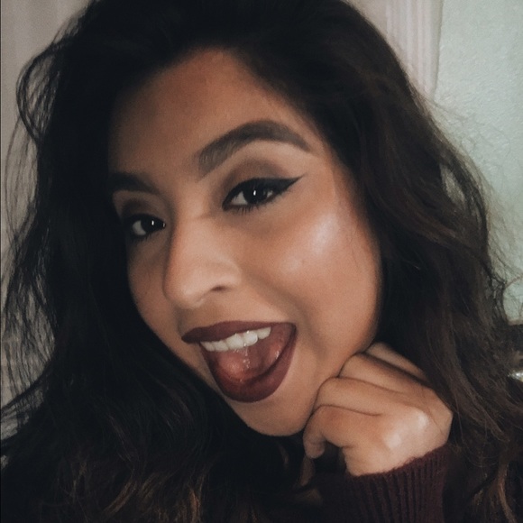 Meet your Posher, Cindy