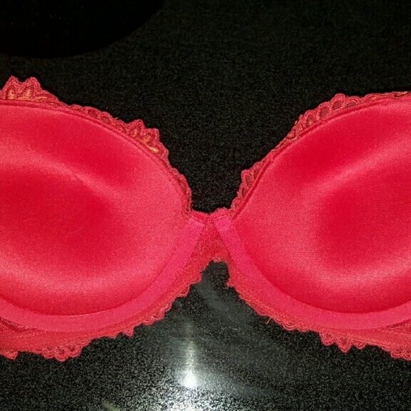 SOLD Red push up Bra Additional Photos - Picture 2 of 4