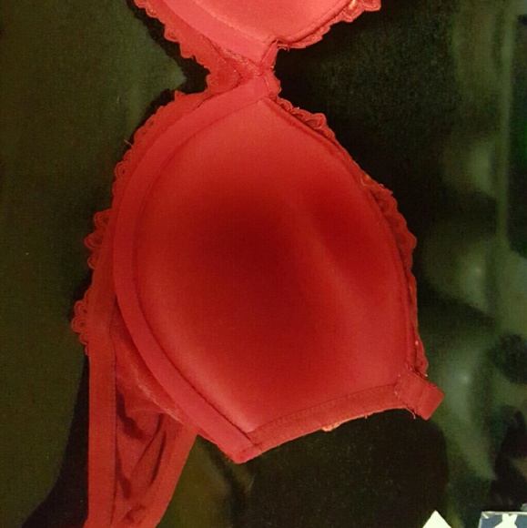 SOLD Red push up Bra Additional Photos - Picture 4 of 4