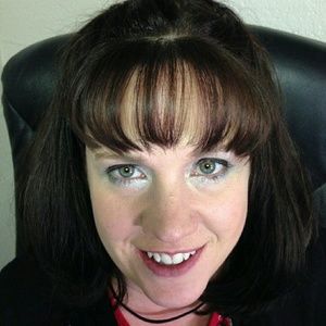 Meet your Posher, Candi