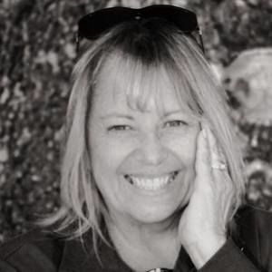 Meet your Posher, Julie