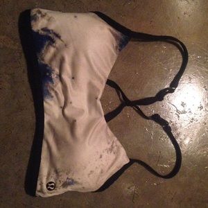 Lululemon sports bra