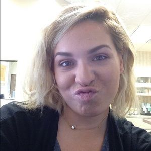 Meet your Posher, Stacey