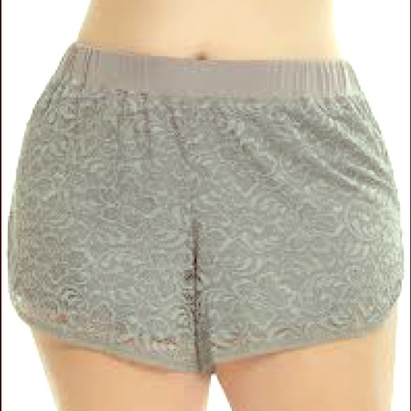 🇺🇸SALE🇺🇸Grey Lace Boho Mini Shorts Plus