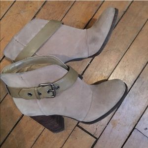 Bundle for kerrie's closet