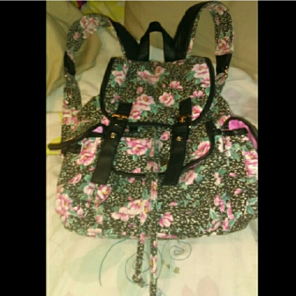 Floral bookbag - Picture 1 of 3