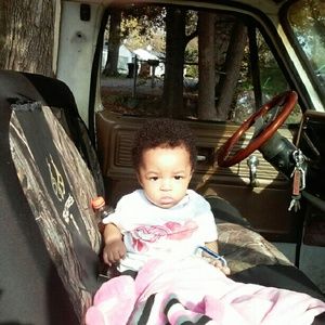 Meet your Posher, Monique