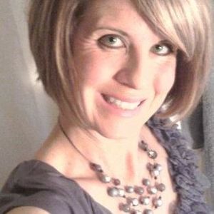 Meet your Posher, Emmie