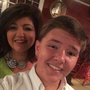 Meet your Posher, Stacy