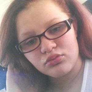 Meet your Posher, Desiree