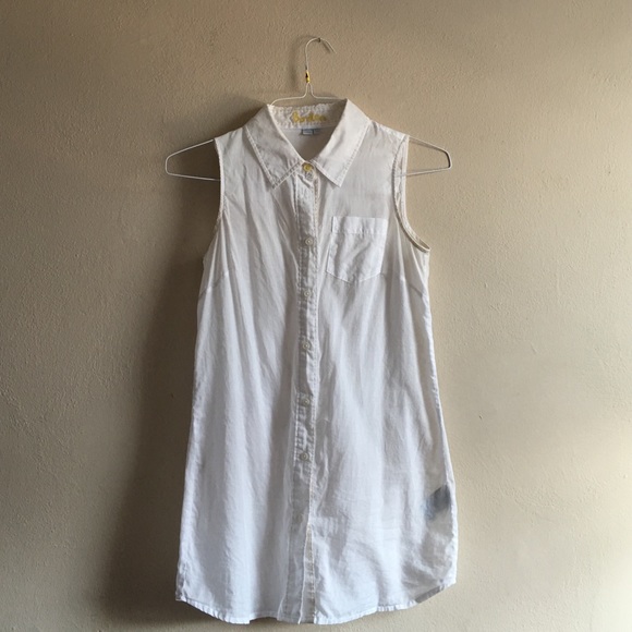 Boden white collared sleeveless top