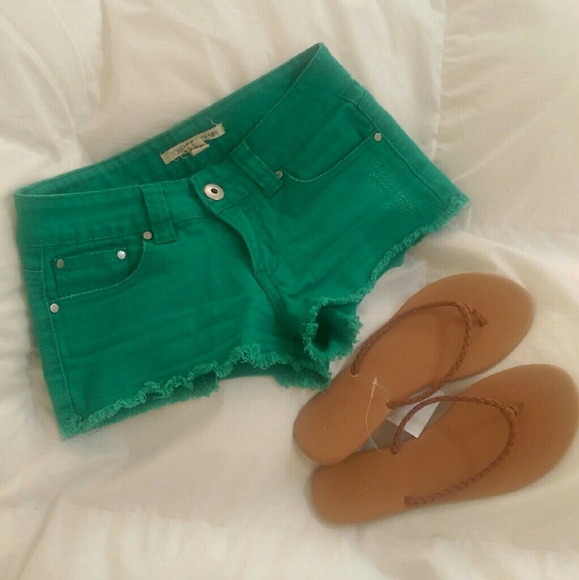 Forever 21 Pants - 💚 Denim Shorts
