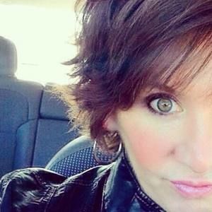 Meet your Posher, Carrie