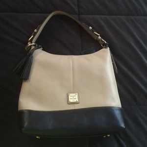 Dooney & Bourke hobo bag w dust bag & wallet NEW