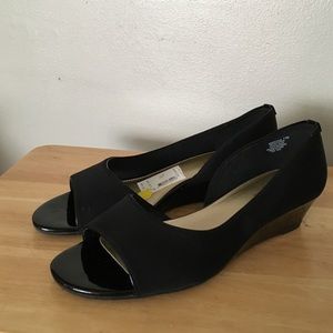 Black Open Toe Shoes with 1.5 inch Heel