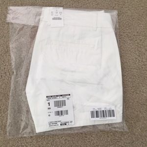 4 inch chino shorts in white