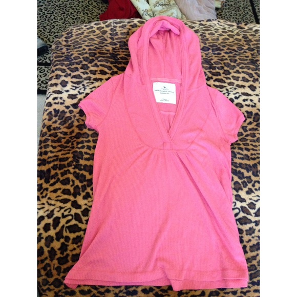 Abercrombie & Fitch top