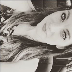 Meet your Posher, Miriam