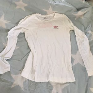 Vineyard Vines long sleeve t.