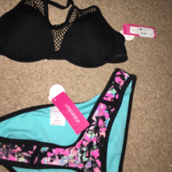 Bathing suit - Picture 4 of 4