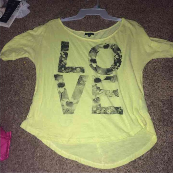 T-shirt Says "love"
