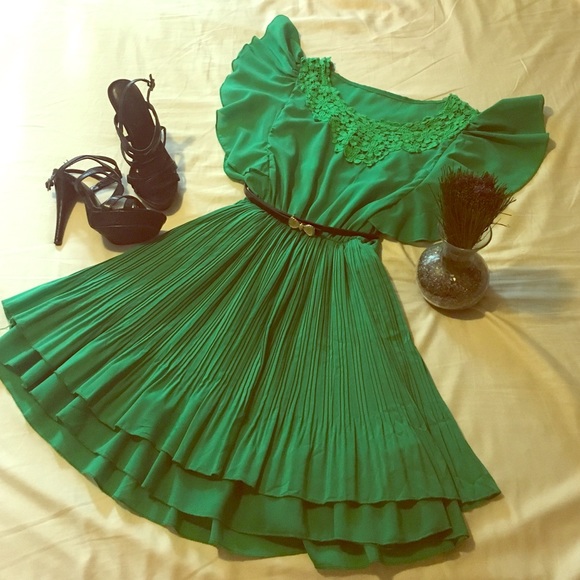 Green dress 👗