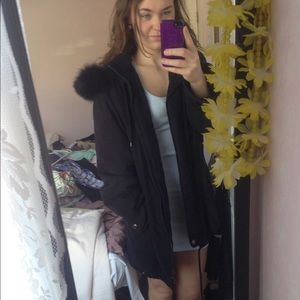 Cute black coat!