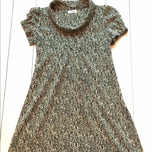 Adorable baby doll dress. Excellent condition.