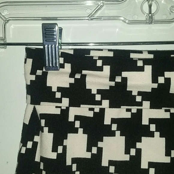 Patterned skirt - Picture 2 of 4