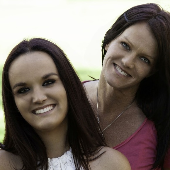 Meet your Posher, Debbie - Picture 1 of 1