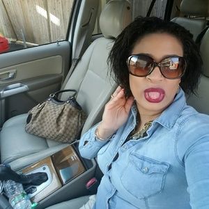 Meet your Posher, Anna