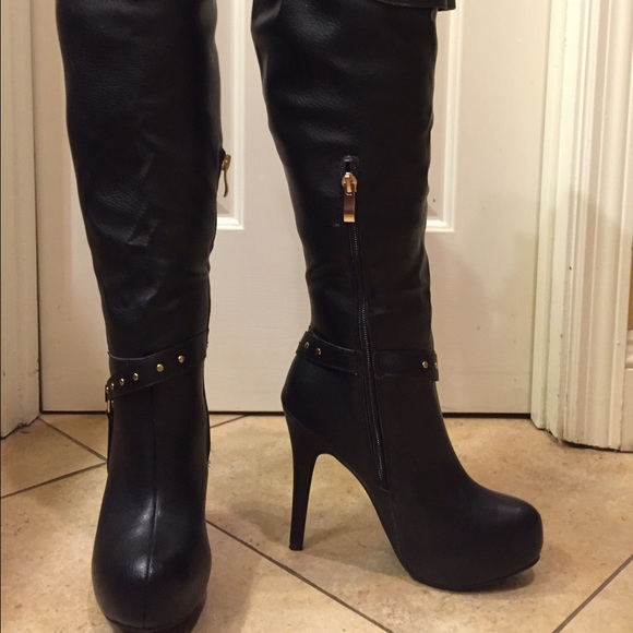 Sandrine NWT knee high boots 5.5, 6.5, and 8.5 - Picture 2 of 4