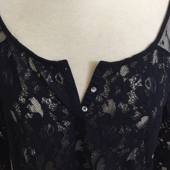 Abercrombie Lace Top - Picture 2 of 4