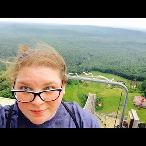 Meet your Posher, Cara