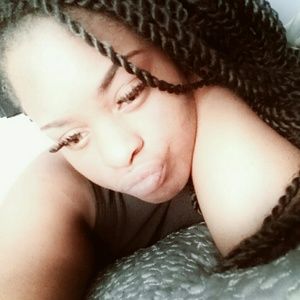 Meet your Posher, Brittney