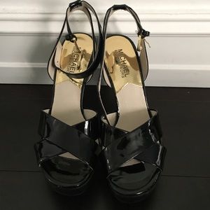 MICHAEL Michael Kors opened toed heels