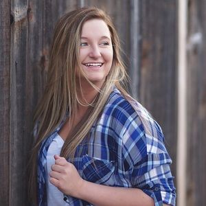 Meet your Posher, Mikayla