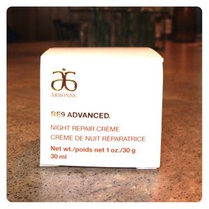 Arbonne RE9 Advanced Night Repair Creme NWOT