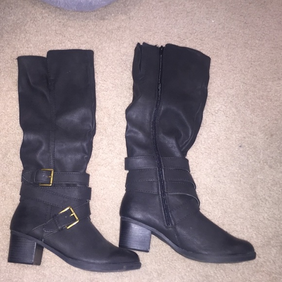 NEVER WORN Black riding boots