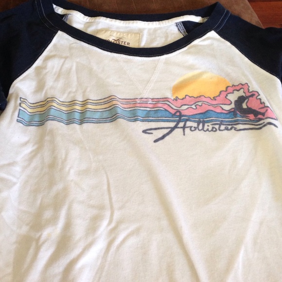 Hollister baseball tee
