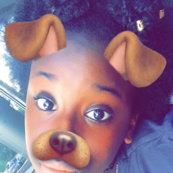 Meet your Posher, Alyx