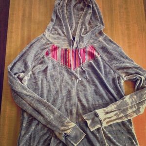 Very comfy hoodie with Mexican style panel