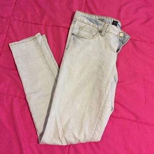 ❣️LAST CHANCE SALE  Light wash skinny jeans