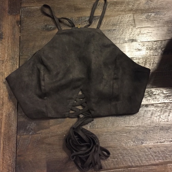 Black lace up crop top - Picture 3 of 4