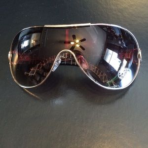 Steve Madden sun glasses