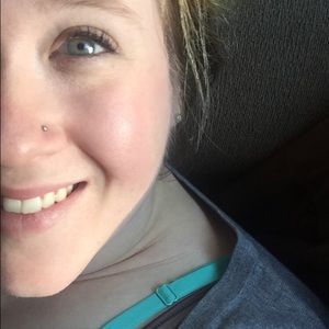 Meet your Posher, Nora